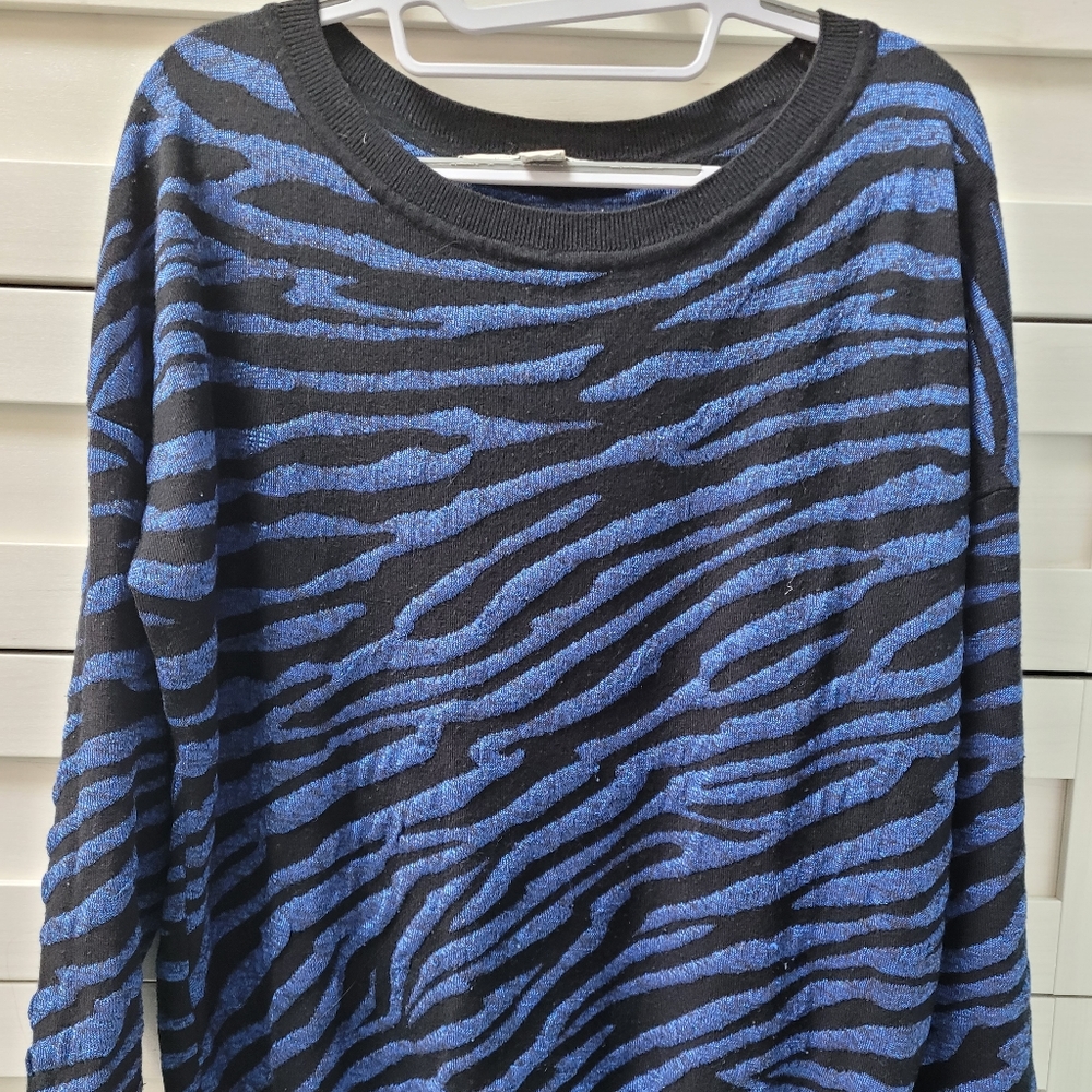 DVF Zebra print blue sweater size M